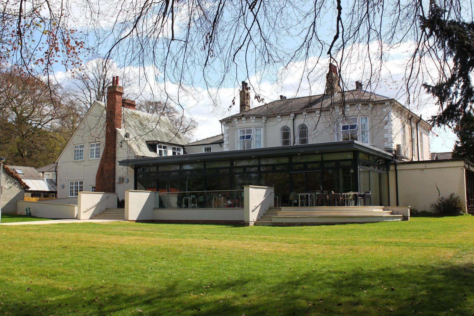 Hostel Yha